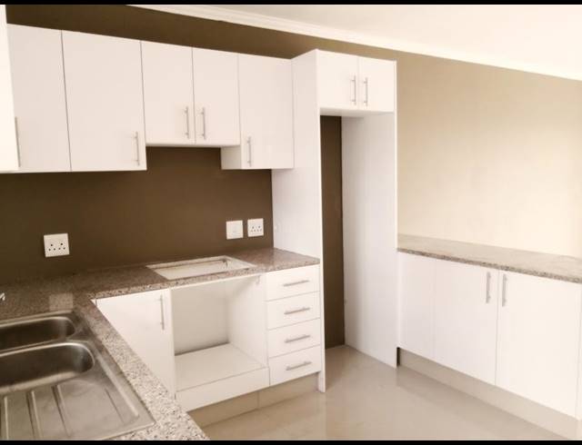 2 BEDROOM PROPERTY TO RENT IN BLUFF